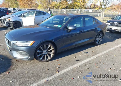 2019 Volvo S60 T5 Momentum from USA, damaged, VIN 7JR102FKXKG001743